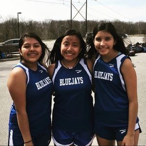 Meet your Posher, Chenoa